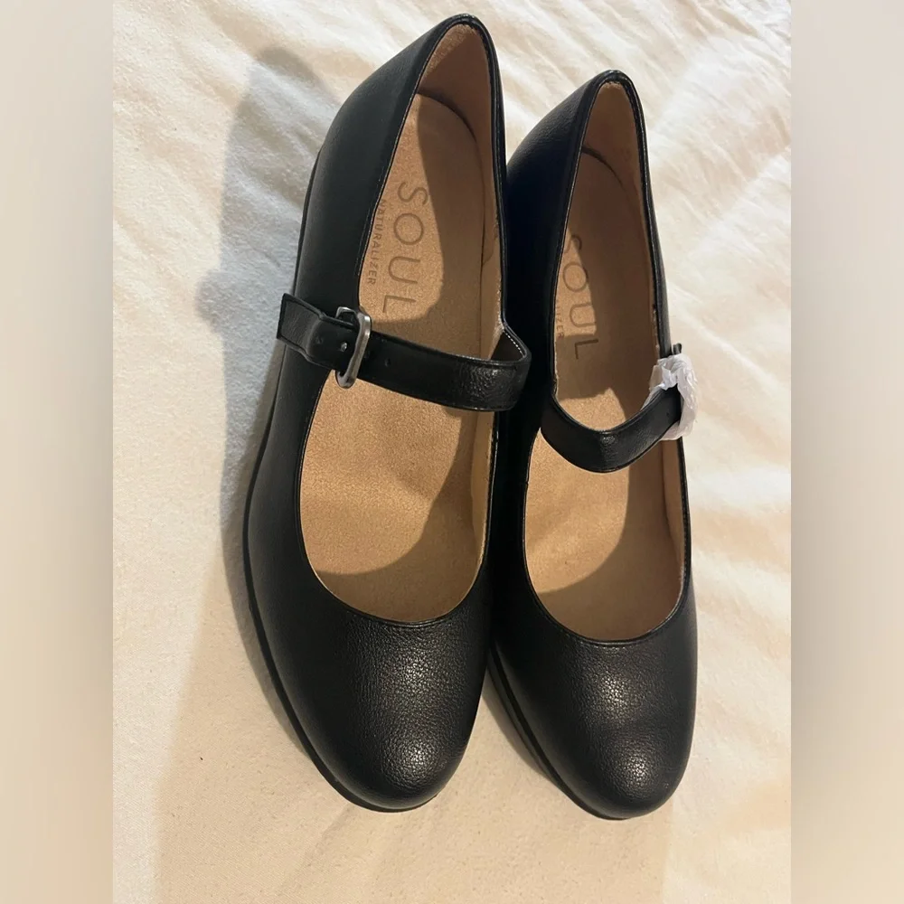 SOUL Naturalizer Black Mary Jane Platform Flats